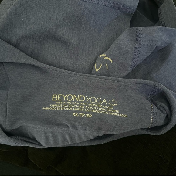 Beyond Yoga Spacedye Refocus Cropped Tank (size XS) - Picture 4 of 5